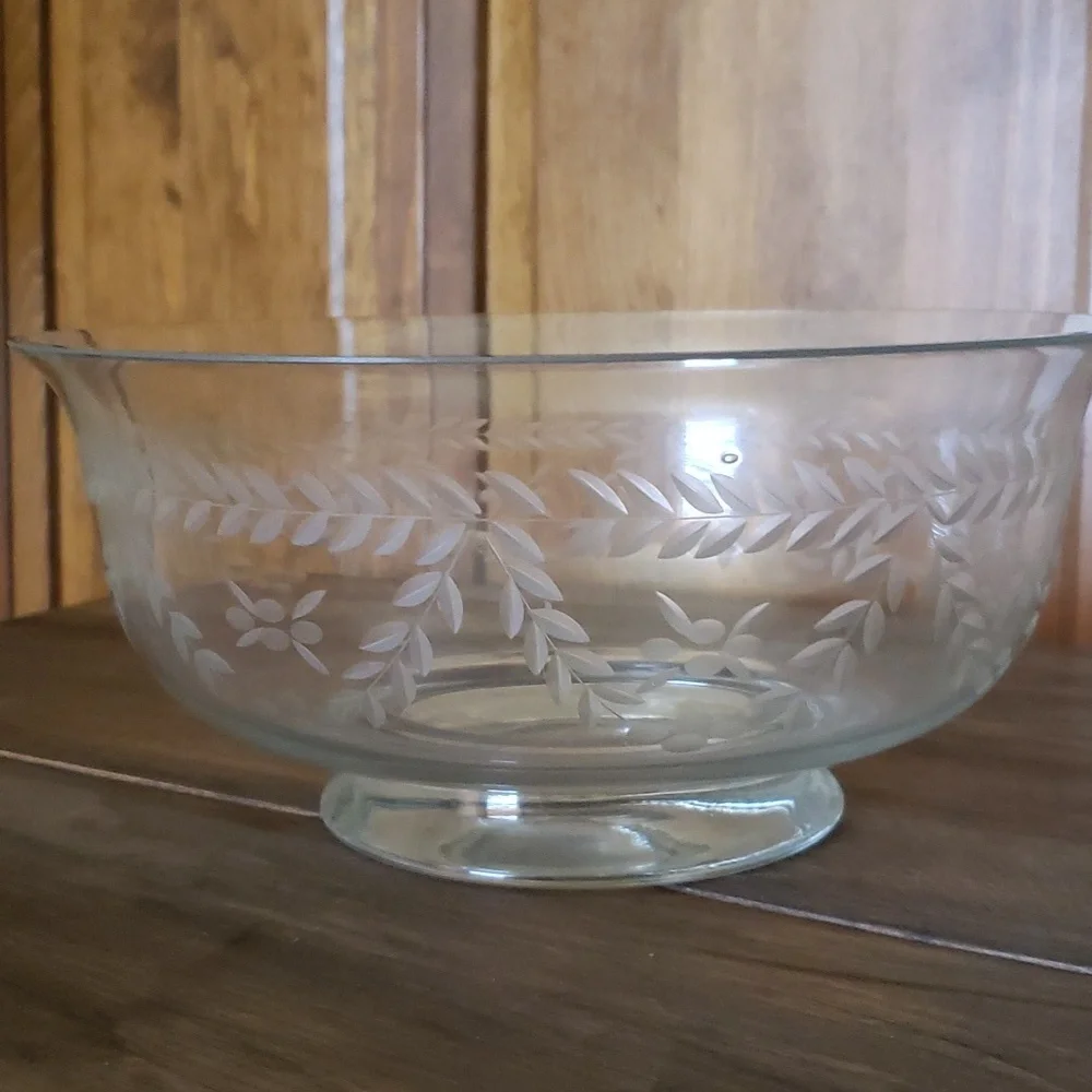 Vintage Botanical Etched Glass Serving Salad Bowl